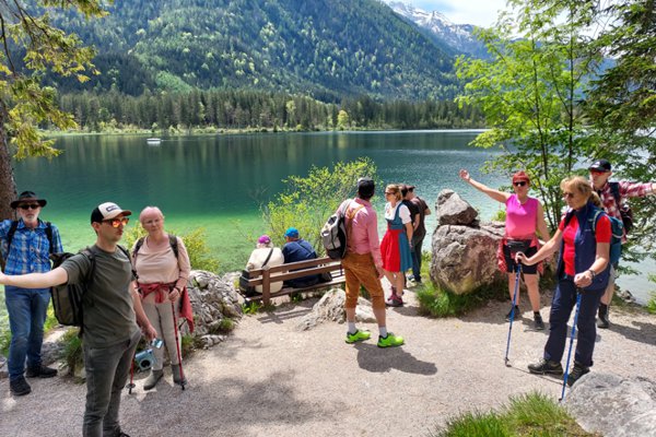 Yodel seminars at the Chiemsee and internationally - Hintersee in the magic forest